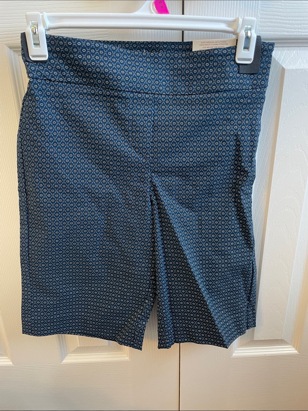 Women’s Navy Patterned Stretch Shorts